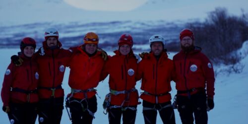 team header 2000x667